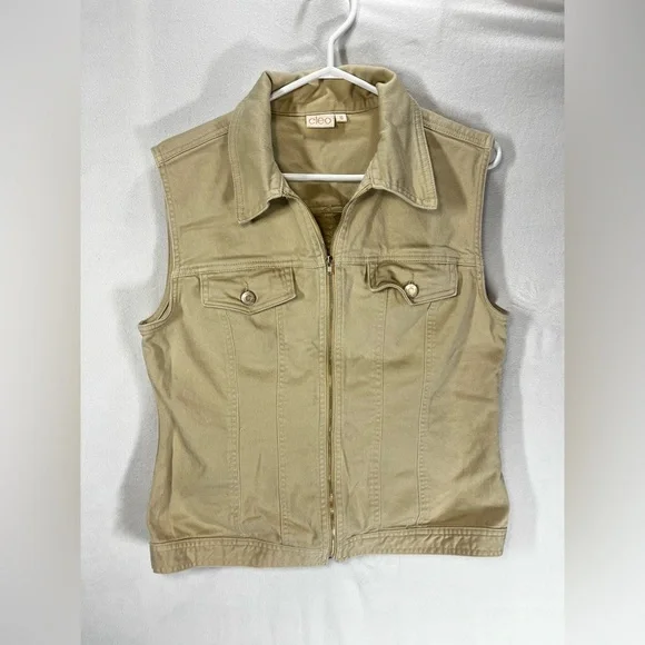 Utility Vest - Picture 2 of 9